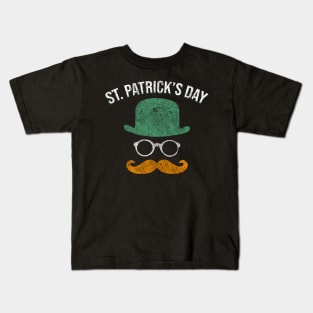 St. Patrick's Day - Guy with glasses Kids T-Shirt